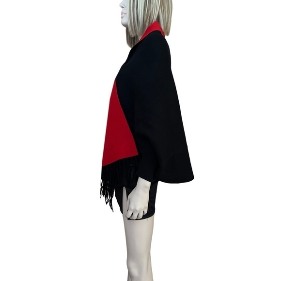 Black and Red Reversible Shawl Sweater Cape Open Poncho Fringe Tassels OS 4-14 - Picture 4 of 14